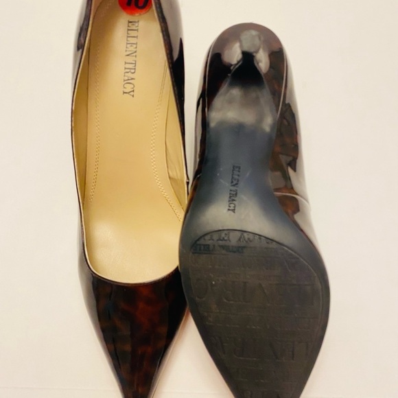 Ellen Tracy Women's Brown Pumps - NEW without box - Picture 2 of 5